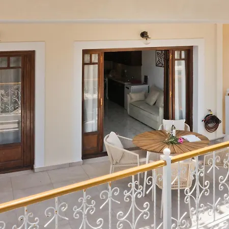 Callisthea 아파트